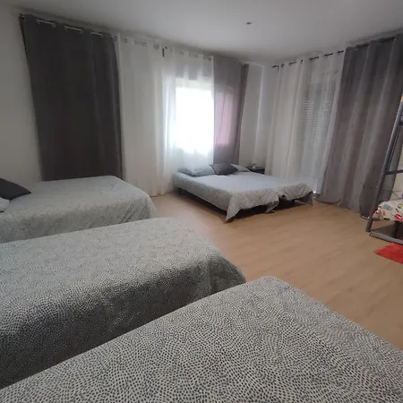 Vakantiehuis Charmante Maison Pres Du Futuroscope Saint-Georges-les-Baillargeaux