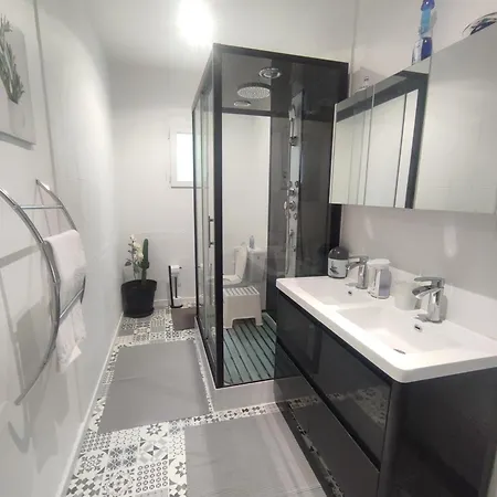 Vakantiehuis Charmante Maison Pres Du Futuroscope Saint-Georges-les-Baillargeaux